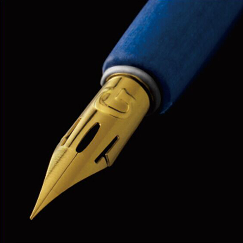 ปากกาเขียนลายเส้นไทเทเนียม Zeb - Zebra Pen Sarasa บทวิจารณ์และราคา